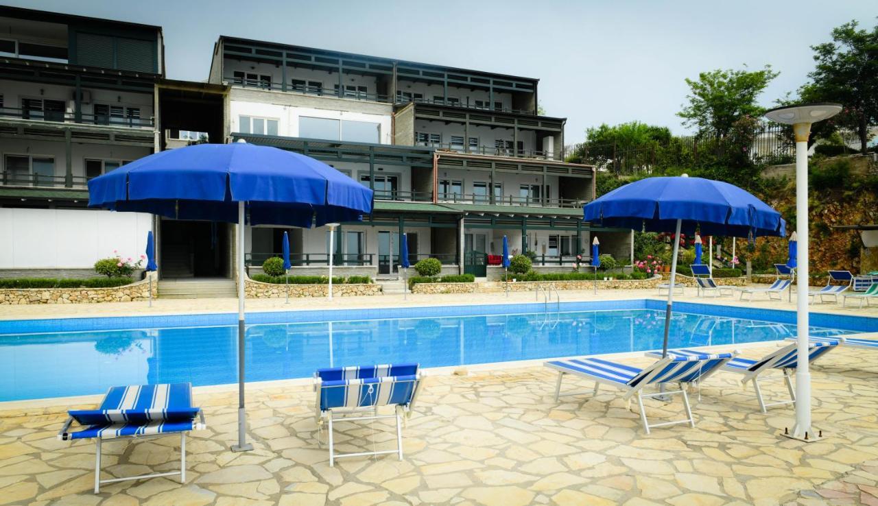 Vila Rina At Aquamarine Residence Vlore Bagian luar foto