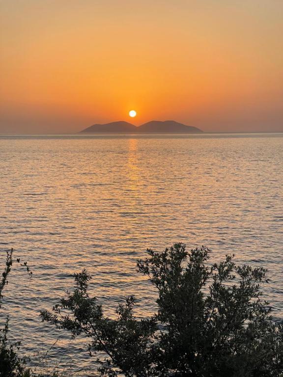 Vila Rina At Aquamarine Residence Vlore Bagian luar foto
